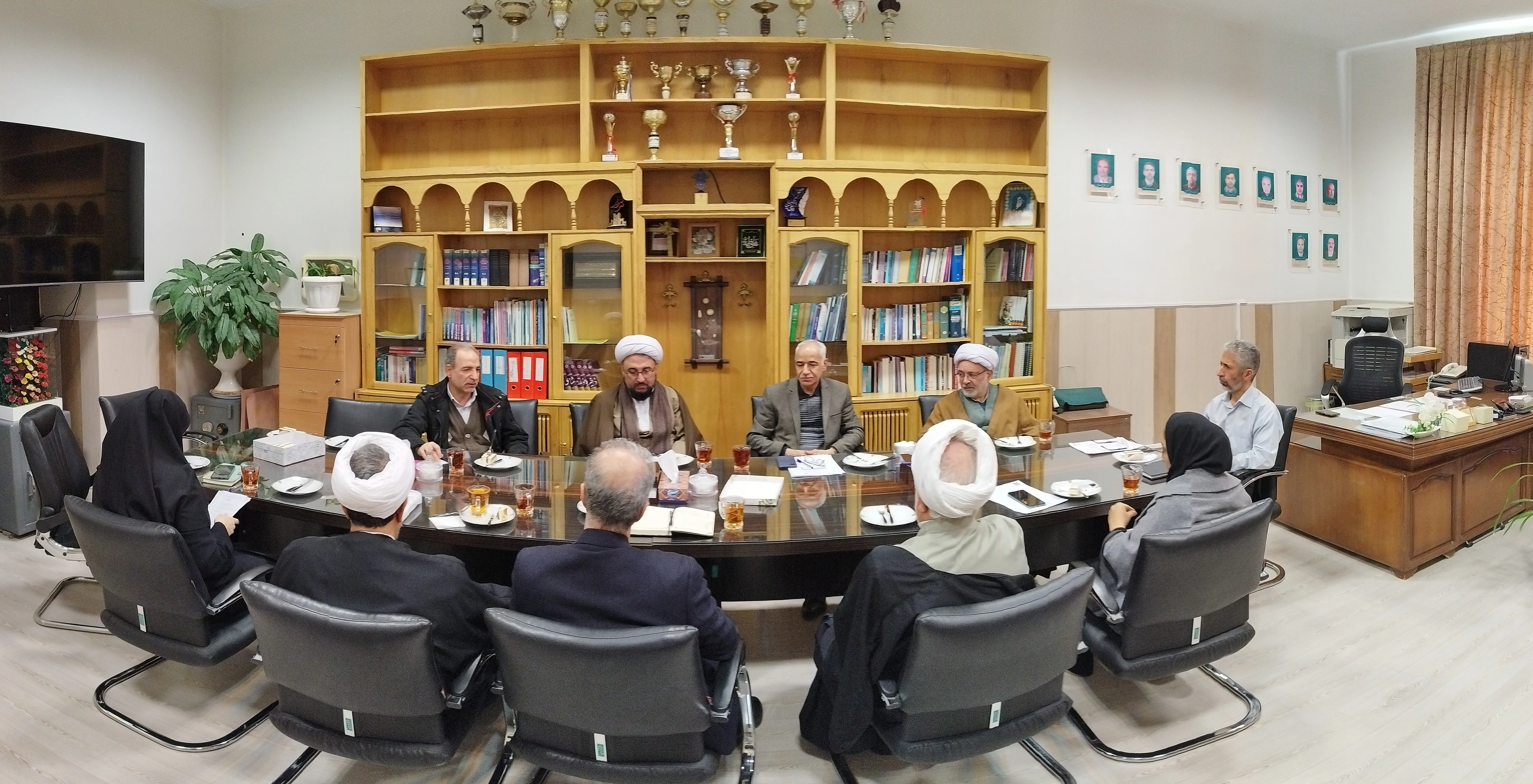 برگزاری جلسه شورای شاهد و ایثارگر دانشکده