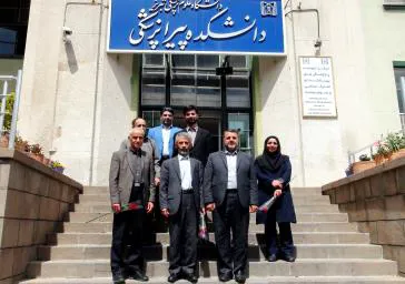 بازدید ریاست محترم دانشگاه و هیأت همراه از گروه علوم آزمایشگاهی